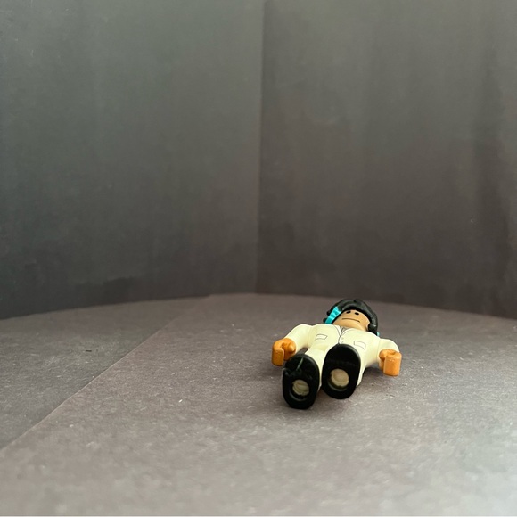 Roblox Celebrity Series 4 Bloxtuber - Picture 3 of 3